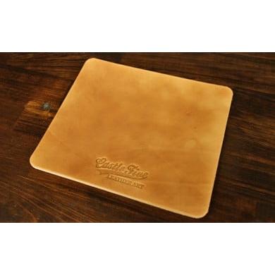 ふるさと納税 民芸品・工芸品 秋田県 五城目町 マウスパット(牛革)黒 黒