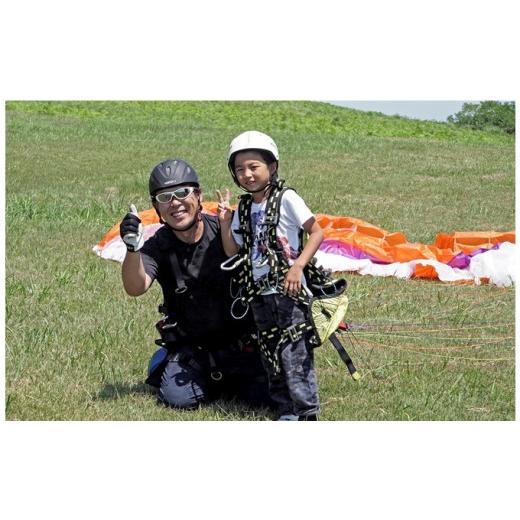 期間セール ！ ふるさと納税 秋田県 男鹿市 【男鹿寒風山でパラグライダー！！】パラグライダー遊覧飛行体験コース 5名様 【DGJ2128668941】(74970円)