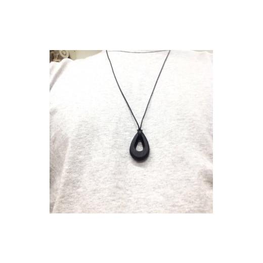 ふるさと納税 木工品・竹工品 千葉県 南房総市 木の雫ネックレス天然色、無着色（2個セット在庫から選択） mi0037-0007 |  | 05