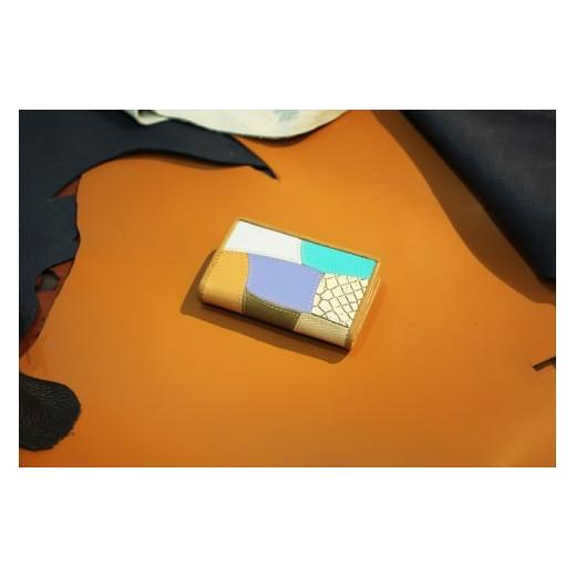 ふるさと納税 雑貨・日用品 奈良県 香芝市 ReLEATHeR (リレザー)名刺入れ パッチワーク×ベージュ 2033 ReLEATHeR(リレザー) 名刺入れ パッチワーク×ベー…