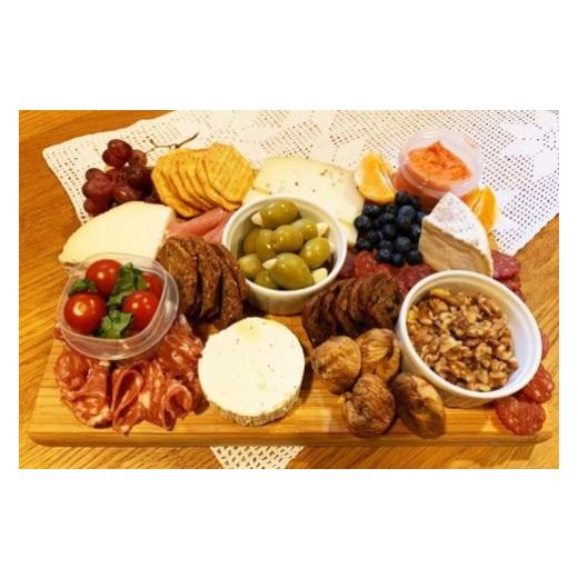 ふるさと納税 沖縄県 南城市 チーズガイこと英国紳士ジョンさんのナチュラルチーズ人気の4種と季節のチーズ2種セット！ 