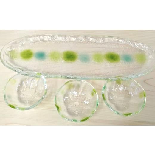 ふるさと納税 食器・グラス 皿 佐賀県 基山町 チョイス限定 淡雪器 ガラスの長皿・豆皿3枚の4点セット(グリーン系) ガラス皿 サラダ フルーツ デザート スイ…