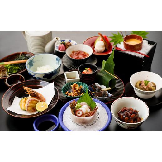 ふるさと納税 宿泊券 旅館・民宿 山形県 鶴岡市  令和7年産 コシヒカリ (精米) 10kg×珠玉や 旬の特産品と宿泊利用券セット |  | 02