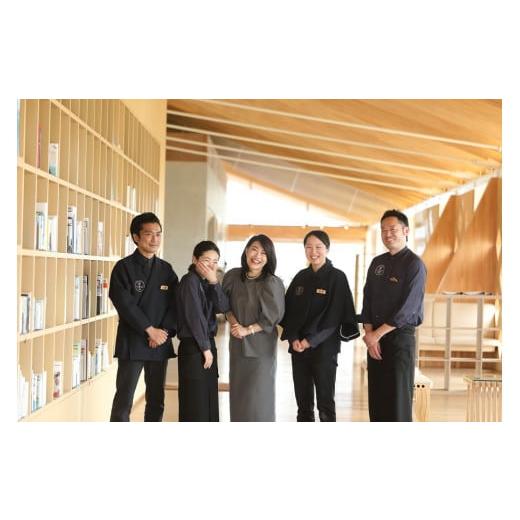 ふるさと納税 宿泊券 旅館・民宿 山形県 鶴岡市  令和7年産 コシヒカリ (精米) 10kg×SHONAI HOTEL SUIDEN TERRASSE 旬の特産品と宿泊利用券セット |  | 02