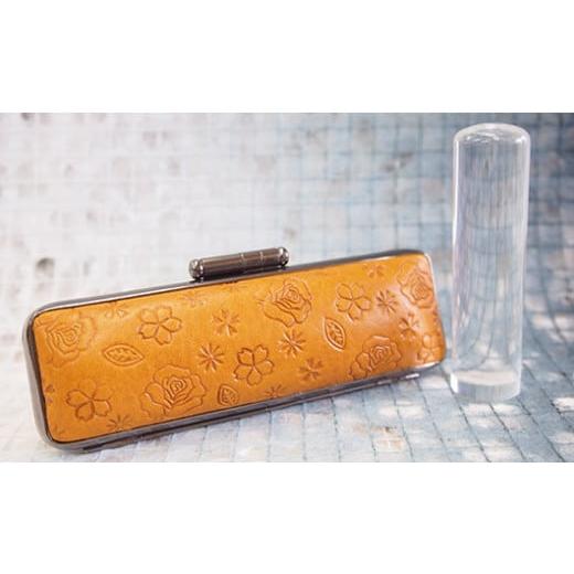 ふるさと納税 伝統技術 山梨県 市川三郷町 女性にお勧め 印鑑13.5mm「水晶」花柄イタリアンレザ−印鑑ケース付き(黄色) 5839-9188 花柄イタリアンレザー印…