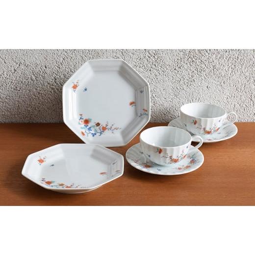 ふるさと納税 食器・グラス ティーカップ 佐賀県 有田町 有田焼 色絵花鳥紋 ペア紅茶碗皿・ケーキ皿 深川製磁 食器 器 うつわ 皿 デザート皿 プレート メイン…