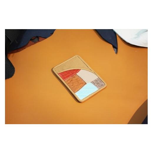 ふるさと納税 雑貨・日用品 奈良県 香芝市 ReLEATHeR(リレザー) パスケース パッチワーク×ベージュ 2130 ReLEATHeR(リレザー) パスケース パッチワーク×ベー…