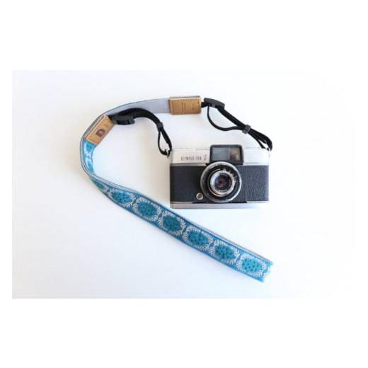 ふるさと納税 雑貨・日用品 福井県 坂井市 「オリボンカメラストラップ」 リースリボン(ブルー) A-3305_05 ブルー