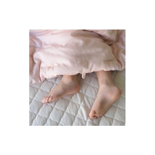ふるさと納税 タオル・寝具 京都府 亀岡市 ピンク 包まれる薄掛け布団 マザーコットンケット シングル 1.0kg 亀屋寝装センター 《寝具 布団 掛布団 綿布団 軽…_5