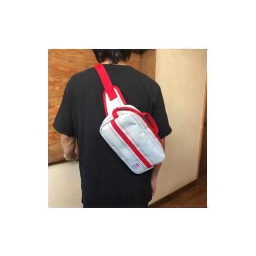 ふるさと納税 カバン 長野県 諏訪市 11-63BR　 SUWAプレミアム FIRE HOSE PRODUCTS　ウエストバック　ホワイト（パイピングカラー：茶）／信州諏訪ガラスの里 …の画像