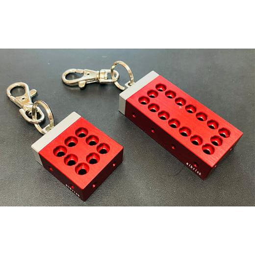 ふるさと納税 雑貨・日用品 埼玉県 和光市   0139町工場職人がつくる、アルミ製ブロック型キーホルダー レッド キーホルダー赤色