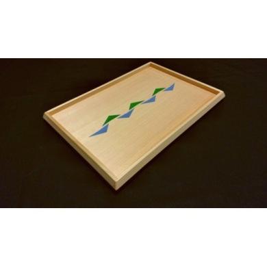 ふるさと納税 雑貨・日用品 インテリア 京都府 亀岡市 こまめに役立つ桧のトレー(三角文様) 赤と焦げ茶 赤と焦げ茶