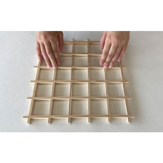木工品・竹工品 広島県 福山市 インテリア 格子額キット（白木） 広島県福山市／東洋額装株式会社 写真入れ ポストカード はがき 木製 【卯（ミニ）】 壁掛け 手…