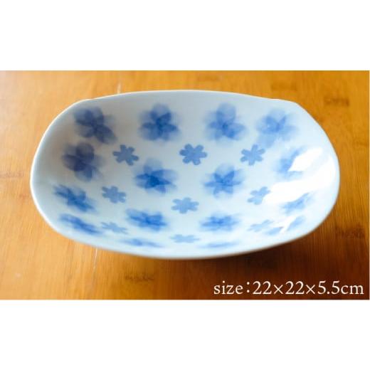ふるさと納税 陶磁器・漆器・ガラス 福岡県 糸島市 有田焼 和紙染め 四方 花紋 皿 《糸島》 伊都桃山窯 AKB012の画像