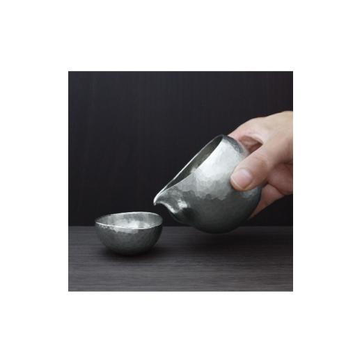 ふるさと納税 食器・グラス 徳利 新潟県 弥彦村 錫 酒器 純錫 片口丸型(1合) 約250ml | 手作り 鎚起 伝統工芸 新潟 日本酒 冷酒 贈答品 贈答 ギフト プレゼン…の画像