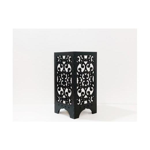 ふるさと納税 木工品・竹工品 岩手県 大槌町 ランプシェード Akari 〜唐草〜(黒色)(内寸:幅13cm、奥行き13cm、高さ26cm) 黒色