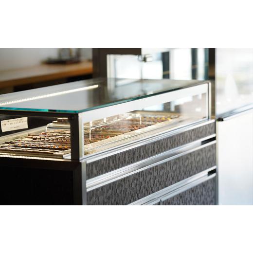 【〜6/6まで出品】 ふるさと納税 福岡県 小郡市 【定期便】チョコレート専門店のオリジナルボンボンショコラセット(36個入×6回配送) 【2533596060】(89240円)