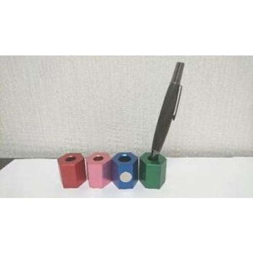 ふるさと納税 文房具・玩具 大阪府 河内長野市 アルミ 対辺27mmペン立て六角(1本用)(ピンク) NK03 アルミ 対辺27mmペン立て六角(1本用) NK03 -pk