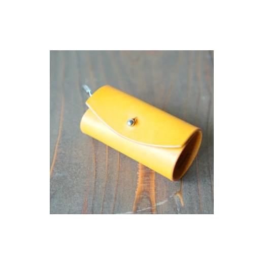 ふるさと納税 小物 岡山県 奈義町 イエロー イタリアンオイルレザーのリングキーケース イエローカラー 革製品 ハンドメイド クラフト キーケース 革 レザー …