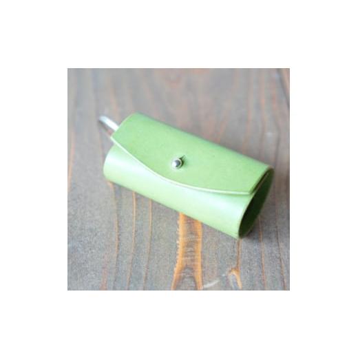 ふるさと納税 岡山県 奈義町 イタリアンオイルレザーのリングキーケース GRNカラー(緑) 鍵ケース 革小物