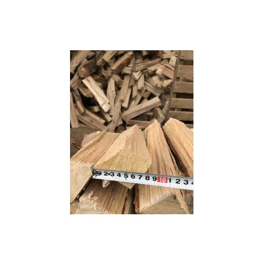 ふるさと納税 アウトドアグッズ 山梨県 道志村  未乾燥 広葉樹の薪32cm 約100kg（25kg×4箱） 北海道・沖縄・離島への配送不可 ふるさと納税 薪 まき 広葉樹 …の画像