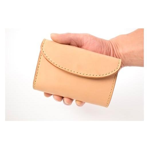 ふるさと納税 財布 栃木県 栃木市  minca 栃木レザーの三つ折り財布 ミドルサイズ ハンドステッチ滑らかな手触り／Middle wallet 01／オリーブ　518 雑貨 ファ…の画像