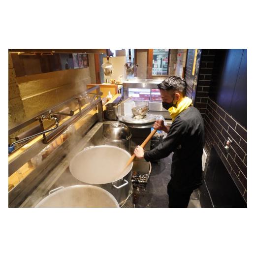 ふるさと納税 ラーメン とんこつ 京都府 京都市  6ヵ月定期便 あくた川の箱舟 燻とん（燻製とん骨らーめん）5食入（計6回）_4