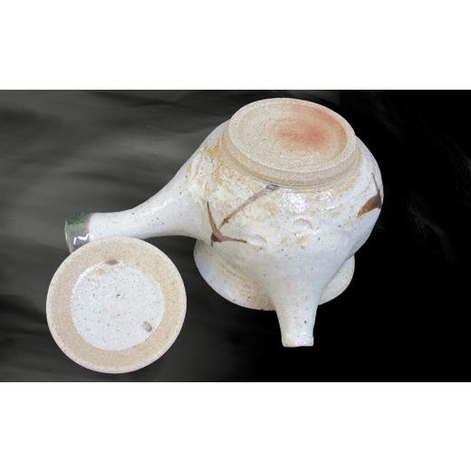 ふるさと納税 陶磁器・漆器・ガラス 佐賀県 唐津市 唐津焼 織部唐津 急須(水引) 茶こし付き 茶器 きゅうす 日本茶 緑茶 ティーポット 食器 ギフト_4
