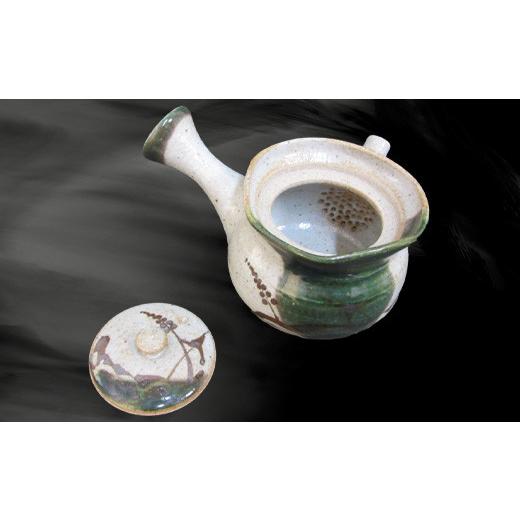 ふるさと納税 陶磁器・漆器・ガラス 佐賀県 唐津市 唐津焼 織部唐津 急須(水引) 茶こし付き 茶器 きゅうす 日本茶 緑茶 ティーポット 食器 ギフト_5
