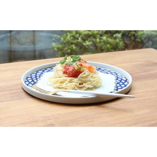 ふるさと納税 食器・グラス 小皿 佐賀県 有田町  まるふくオリジナル 有田焼 桔梗渕 Round plate 2枚セット 七宝地紋 まるふく 器 うつわ 食器 ワンプレート …の画像