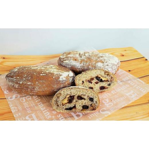 新春セール ふるさと納税 秋田県 にかほ市 《定期便》 国産小麦100％ パン セット 10個程度 6ヶ月 連続お届け！（卵 ハチミツ不使用 詰め合わせ） 【J8880320806】(31280円)