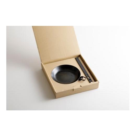 ふるさと納税 アウトドアグッズ 石川県 小松市 TOREPAN 20cm フライパン キャンプ用品 | 石川県 小松市 IRON WORKS KORUの画像