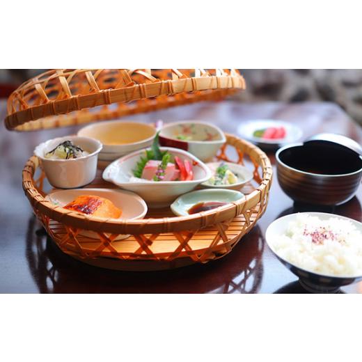 ふるさと納税 お食事券 新潟県 加茂市 ヤマカフェ ランチペアお食事券 （本券1枚で2名様ご利用）北越の小京都の老舗割烹「山重」料亭ランチペアチケット加茂市…_1