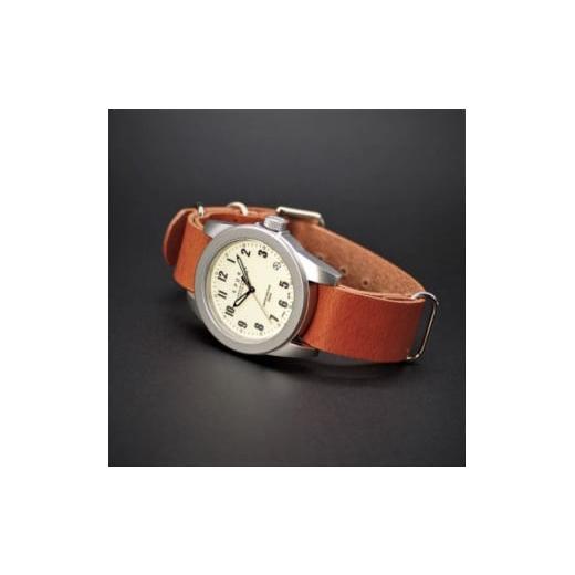 ふるさと納税 小物 長野県 岡谷市 腕時計 クオーツ式 SPQR masterpiece 初代復刻文字盤 NATOタイプ栃木レザーTASHバンド (文字盤:アイボリー バンド:キャ…