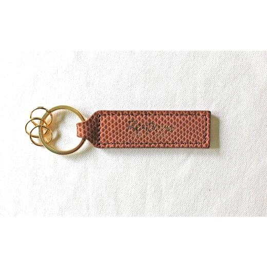 ふるさと納税 雑貨・日用品 東京都 台東区 エキゾチックレザーを使用「キャッツアイ(カロング)・キーホルダー」 (カラー:キャメル) キャメル