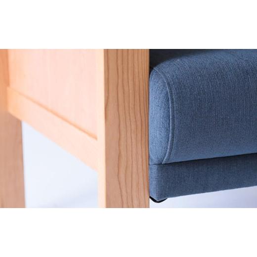 ふるさと納税 木工品・竹工品 北海道 旭川市 旭川家具 MUKU工房オリジナル MKソファ 80 チェリー 国産 無垢 インテリア 木製 ナチュラル ソファ ソファー 1人…の画像