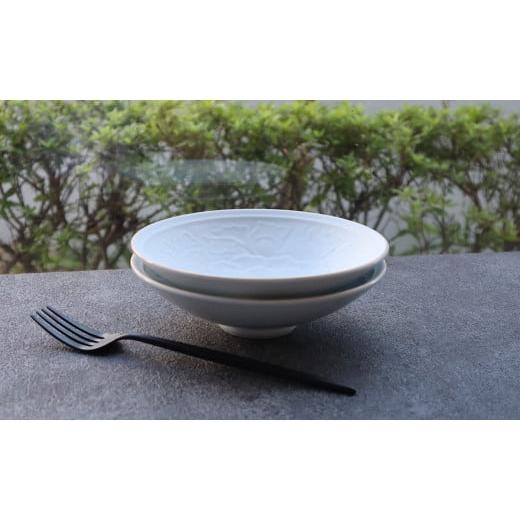 ふるさと納税 食器・グラス 皿 佐賀県 有田町  まるふくオリジナル 有田焼 botan 牡丹彫bowl２個セット ぼたん シンプル 和食器 中鉢 多用鉢 ペア A22-19の画像