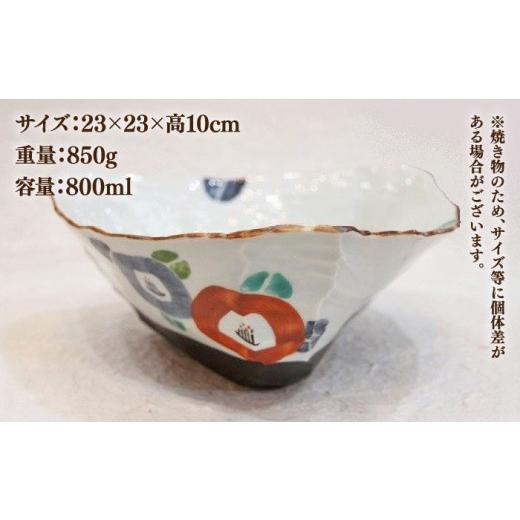 ふるさと納税 陶磁器・漆器・ガラス 佐賀県 武雄市  宝寿窯 黒陶椿紋三角鉢 UCN004 焼き物 やきもの 器 皿 鉢の画像