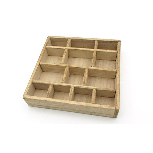 カラクリシークレット木製彫刻 アクセサリーボックス　中古 ふるさと納税 木工品・竹工品 徳島県 那賀町 寄木のアクセサリー