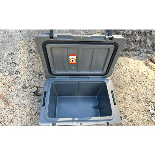 ふるさと納税 アウトドアグッズ クーラーボックス 三重県 いなべ市 オリジナルマット(SeaDek)付ハードクーラーボックス　(サイズ:35L)　カラー:ダークグレイ 1…_3