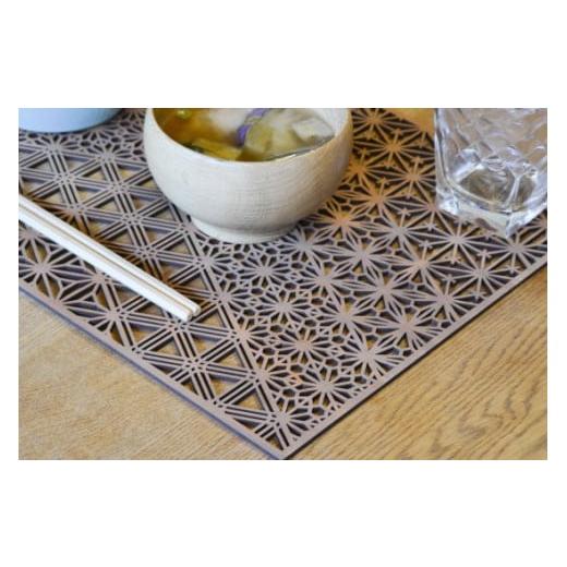 ふるさと納税 雑貨・日用品 鳥取県 智頭町 T1-2-3 智頭杉のプレイスマット 組子文様／山／四角(L) 山／四角(L)