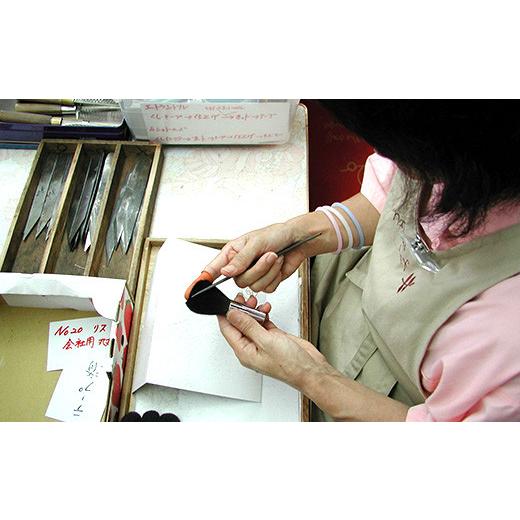 ふるさと納税 美容 群馬県 富岡市  美肌筆 2本セット (各1本×青軸・ピンク軸) 白繭 熊野筆 純国産 シルク 絹 青 ブルー ピンク セット 泡 洗顔 美容 F21E-511の画像