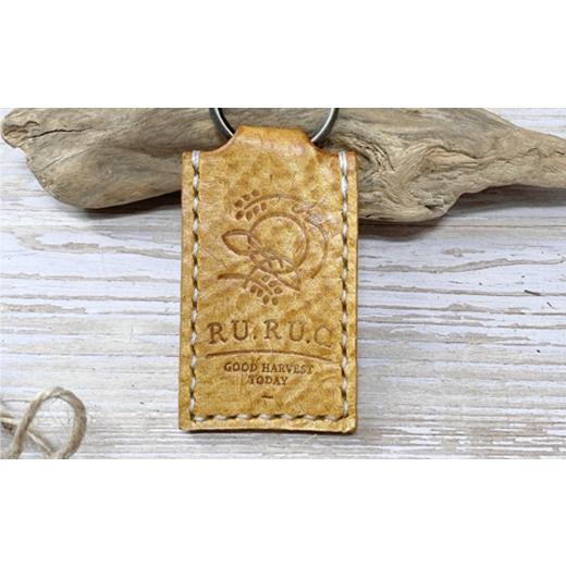 ふるさと納税 手芸 岩手県 滝沢市 キーリング 黄 いわてひだまり農園 / 黄色 革 革製品 手作り 障がい者 支援 施設 手作業 イタリアンレザー レザー 牛ショル…