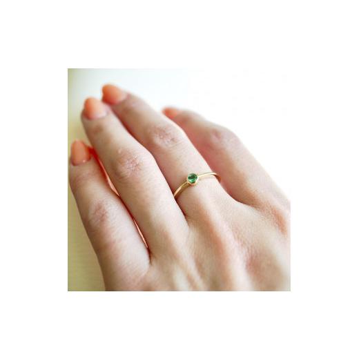 ふるさと納税 山梨県 甲府市 【サイズ：8号】【ジュエリー】K10 イエローゴールド エメラルド 一粒石 リング 指輪 保証書付 NR-1869