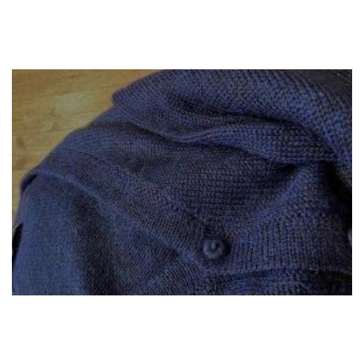 ふるさと納税 服 男 茨城県 水戸市  アルパカ専門店　T'IKA メンズカーディガンVネック　黒・紺混色糸　(アルパカ100％) アパレル 洋服 おしゃれ 羽織 プ…の画像