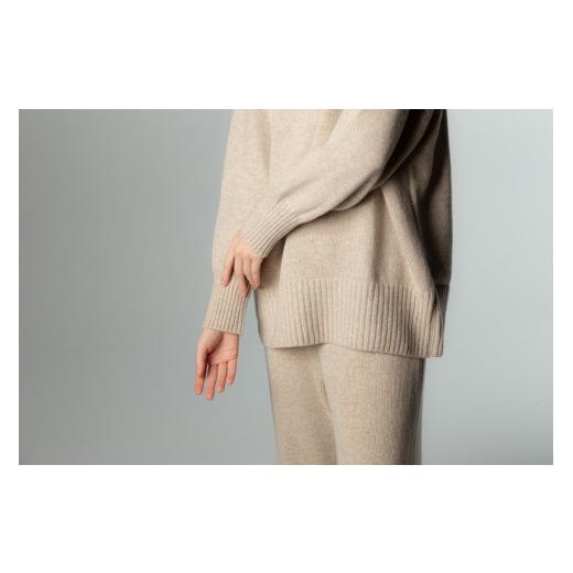 【売り切りお値下げ】 ふるさと納税 岩手県 北上市 【UTOカシミヤ】ボトルネック オーバーサイズセーター 【MYK4598852540】(162000円)