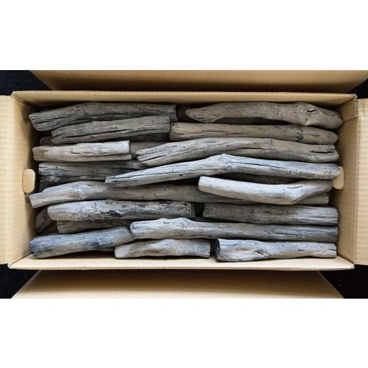ふるさと納税 アウトドアグッズ 和歌山県 串本町 紀州備長炭 半丸 15kg ／ 備長炭 バーベキュー キャンプ 炭 sky204の画像
