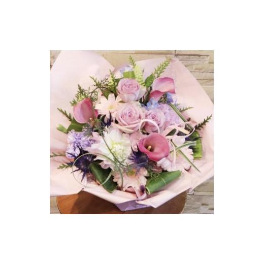 ふるさと納税 雑貨・日用品 花 岩手県 盛岡市 季節のフラワーアレンジメント Sサイズ 6回 定期便 6ヶ月 花 生花 フラワー ギフト プレゼント 贈り物 お祝い 記…の画像