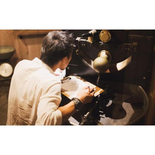 【新品 未使用 日本製】 ふるさと納税 神奈川県 横須賀市 スペシャルティ コーヒー豆 自家焙煎 中煎り ブラジル 200g×4 定期便6ヶ月【サードウェーブ ギフト プレゼント お中元 お歳… 【1992783260】(70200円)