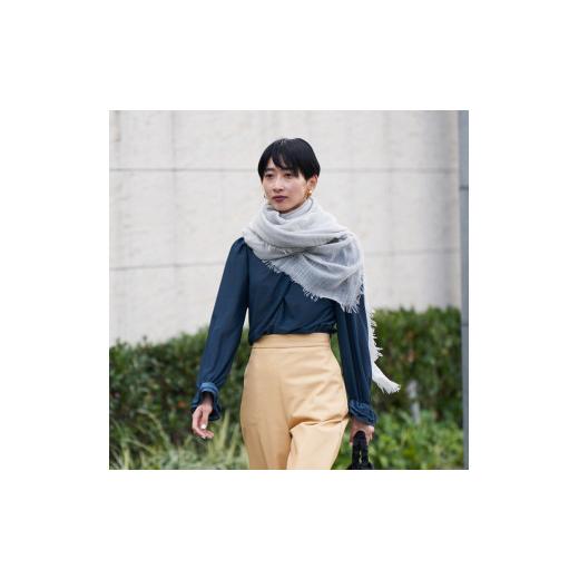 ふるさと納税 小物 ストール・マフラー 大阪府 泉大津市 カシミヤストール(公式WEBショップ・ふるさと納税限定商品) 超大判サイズ ミディアムグレー 4014 超大…の画像